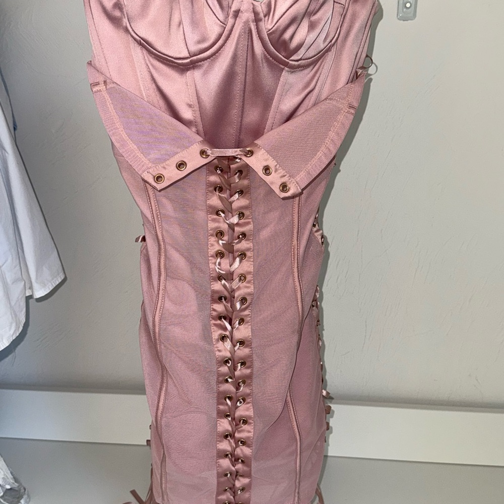 Oh Polly Pink Strapless Sweetheart Bodycon Dress